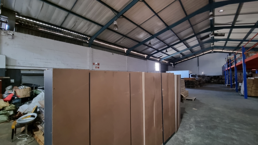 To Let commercial Property for Rent in Killarney Gardens Western Cape